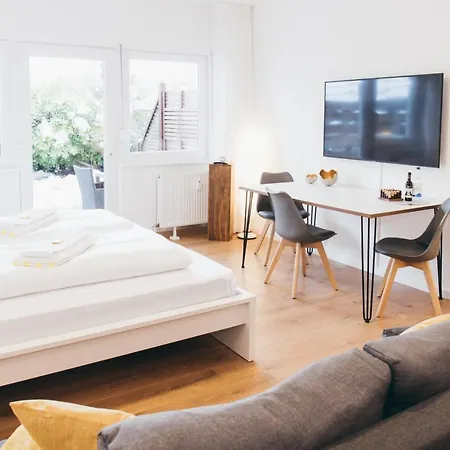 Heimatel - Suiten, Und